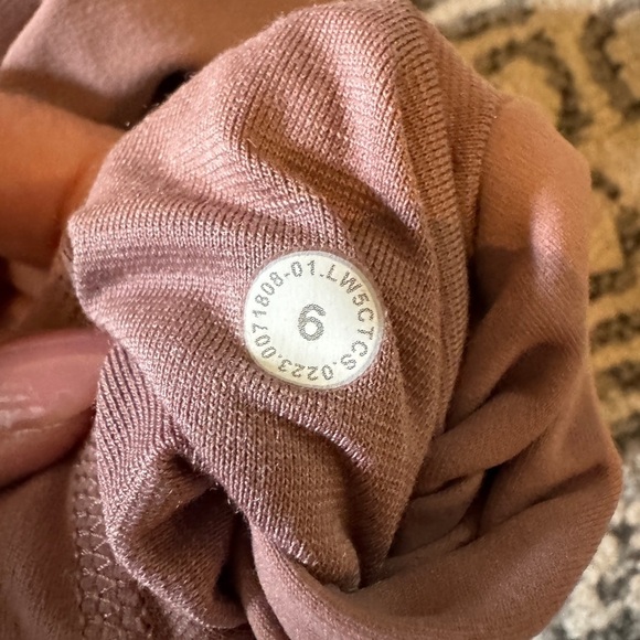 Lululemon Align Pink Streamlined Leggings-Size 6 - Picture 5 of 7